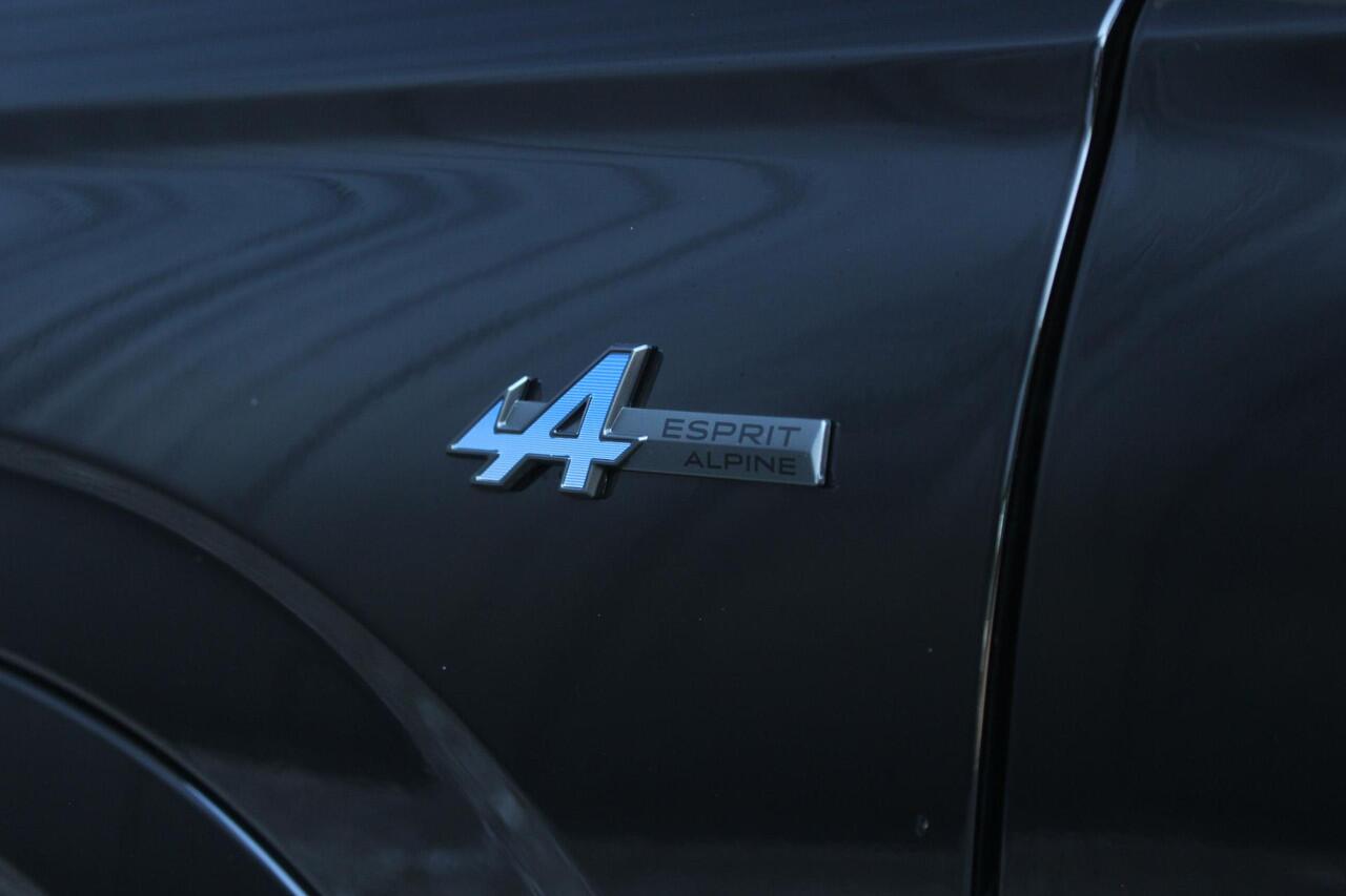 Renault Austral 1.2 E-Tech full hybrid 200Pk iconic esprit Alpine | Google Navigatie | Apple & Android Carplay | Parkeersensoren Voor & Achter | Achteruitrijcamera | Adaptieve Cruise Control | Panoramadak | Harman Kardon Geluidsysteem |