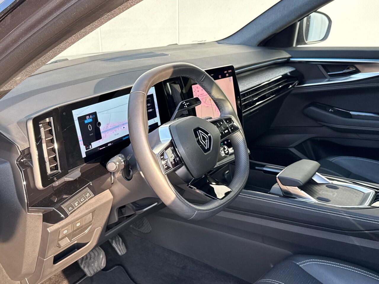 Renault Austral 1.2 E-Tech full hybrid 200 techno PANORAMA / CAMERA / ELECTRISCHE KOFFERDEKSEL / FABRIEKSGARANTIE TOT 01.2027