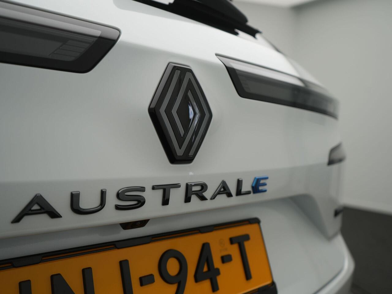 Renault Austral E-Tech Full Hybrid 200 Iconic Esprit Alpine - RIJKLAARPRIJS - Panoramadak - Harman Kardon Audio - 360 Graden Camera - Adaptieve Cruise Control