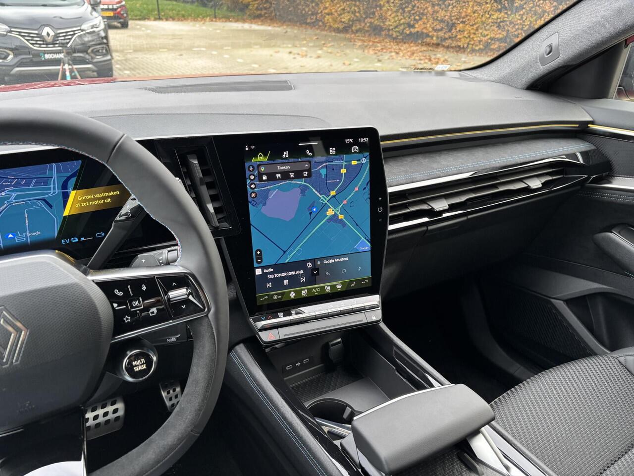 Renault Austral 1.2 E-Tech full hybrid 200 iconic esprit Alpine | Aanhangwagen geremd 1500kg | Nieuw model |