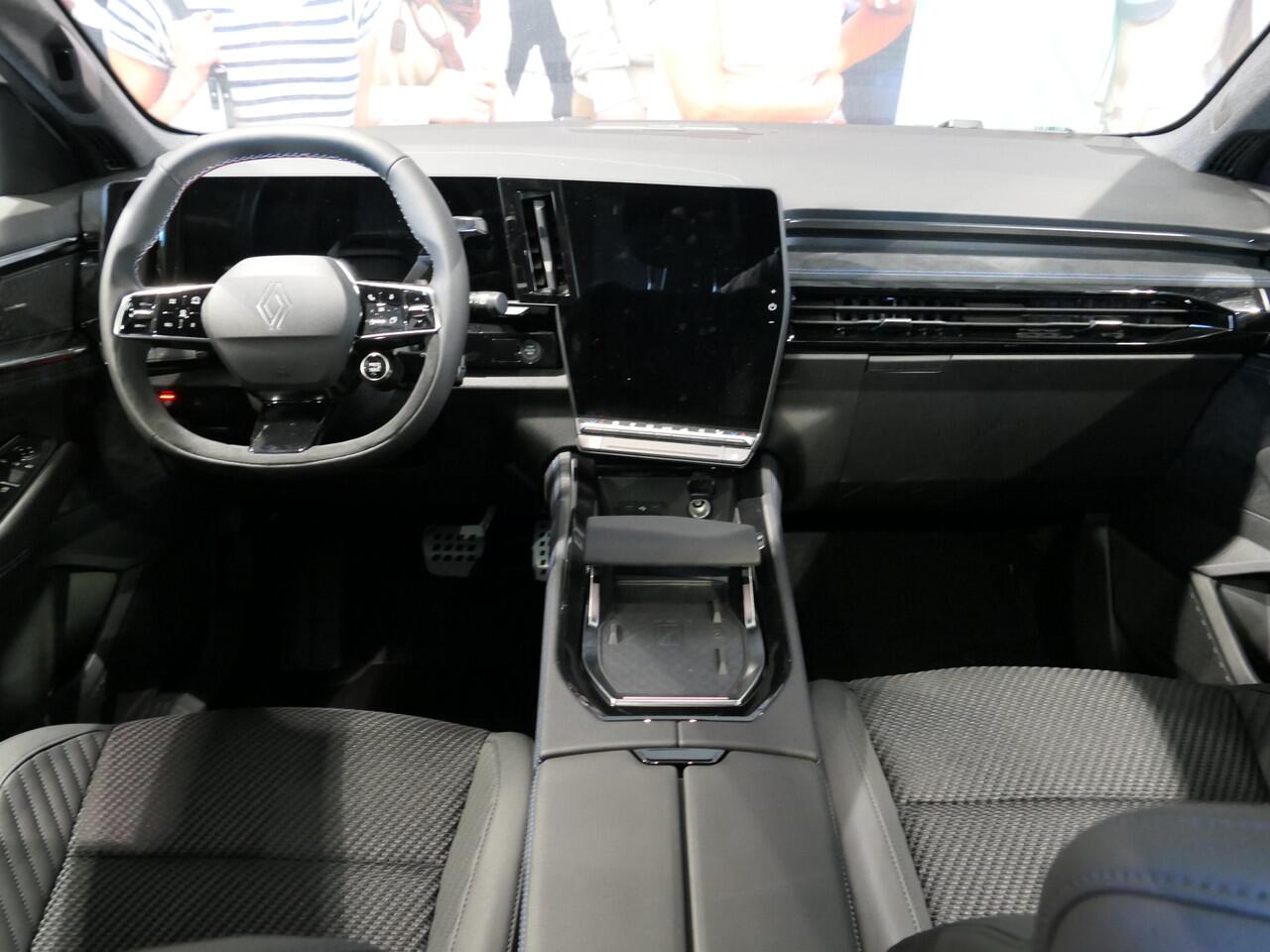 Renault Austral 1.2 E-Tech full hybrid 200 iconic esprit Alpine Mat Wit, HarmanKardon, Pano, 360 Camera