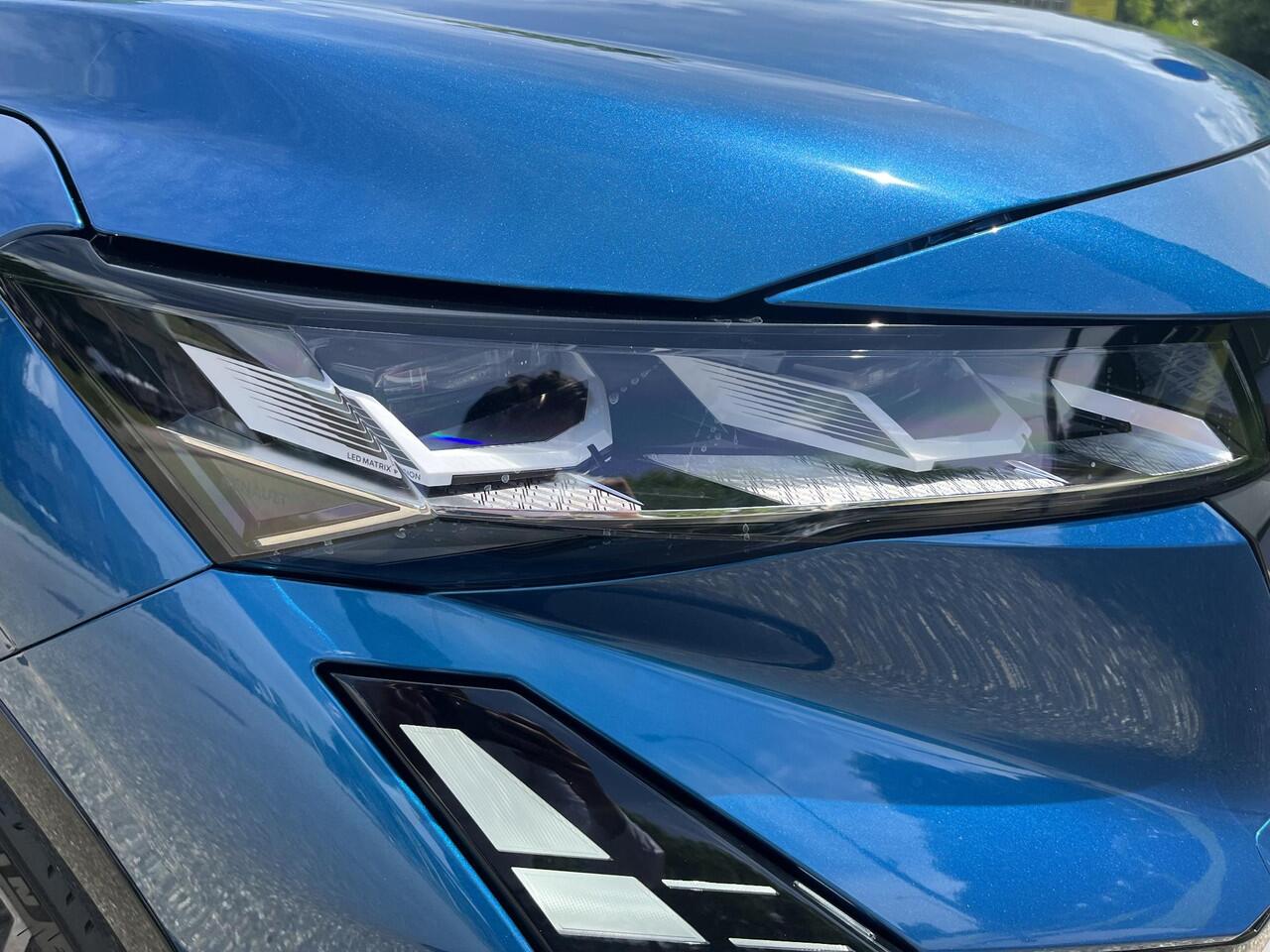 Renault Austral 1.2 E-Tech full hybrid 200 iconic esprit Alpine APPLE CARPLAY ANDROID AUTO / CRUISE CONTROLE / CLIMATE CONTROLE / PARKEERSENSOREN+CAMERA / GOOGLE BUILD IN.