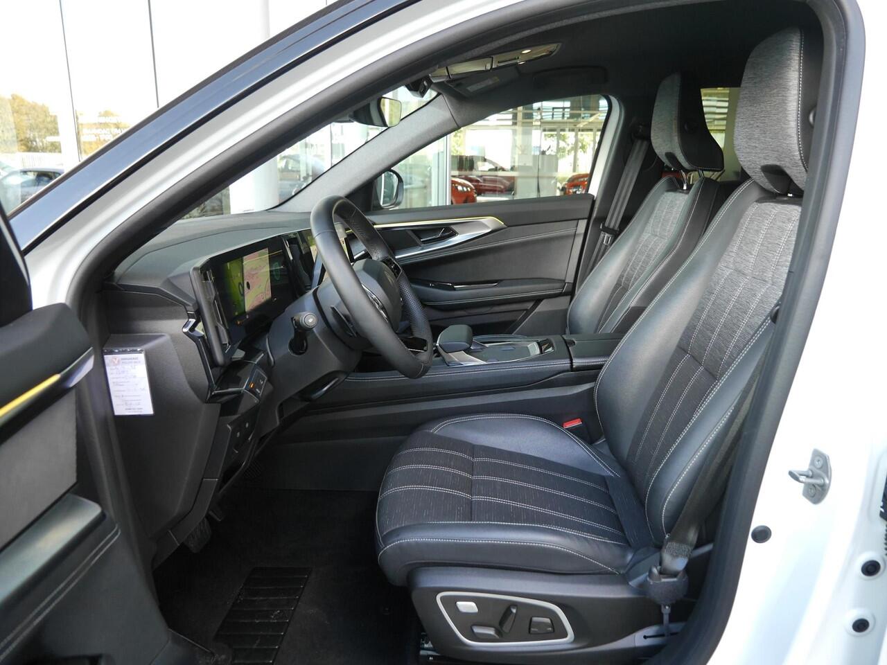 Renault Austral 1.2 mild hybrid 160 X-tronic techno esprit Alpine | Automaat | Navigatie | Extra getint glas | Lichtmetalen velgen | Cruise control | Achteruitrijcamera