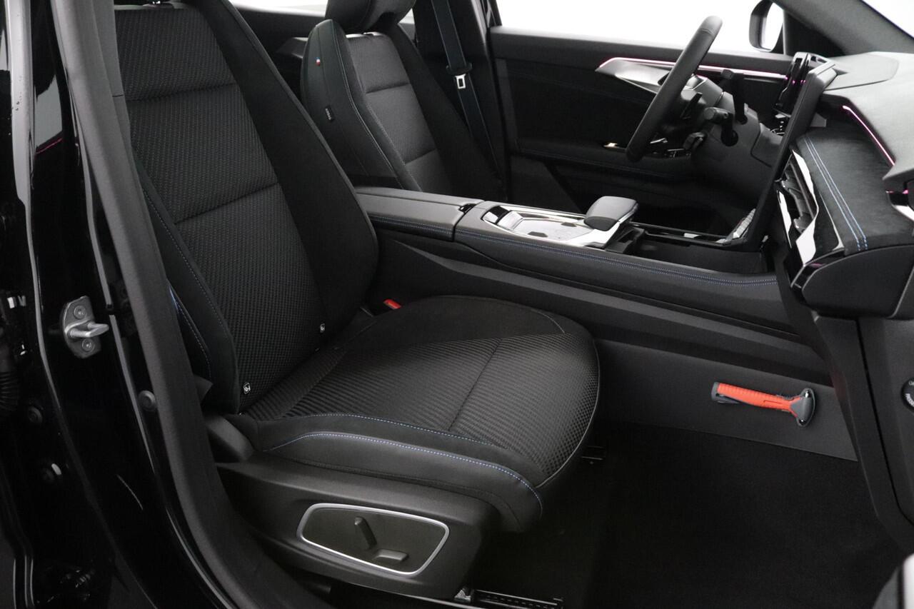 Renault Austral 1.3 Mild Hybrid 160PK X-Tronic Esprit Alpine | 3D Camera | Panorama Dak | Pack Lounge | Pack Safety |