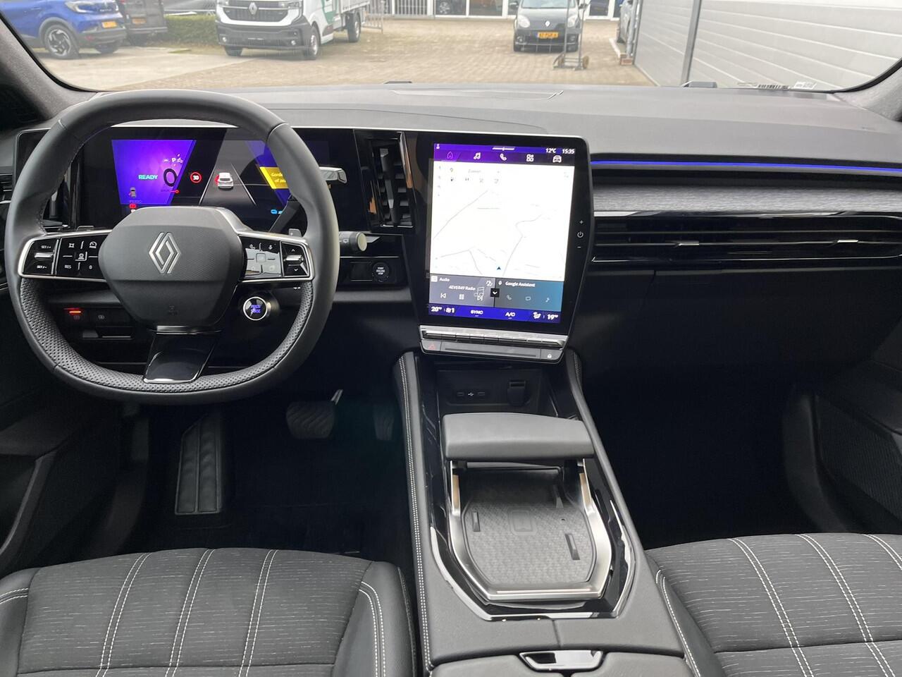 Renault Austral 1.2 E-Tech full hybrid 200 techno, Panodak