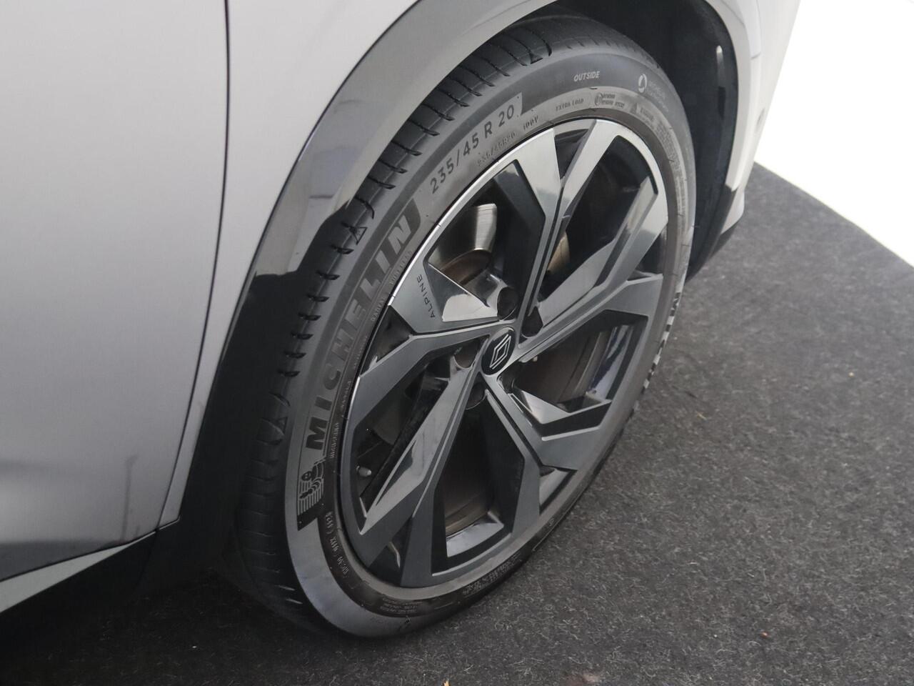 Renault Austral 1.2 mild hybrid 160pk elektrische achterklep 1800kg trekgewicht