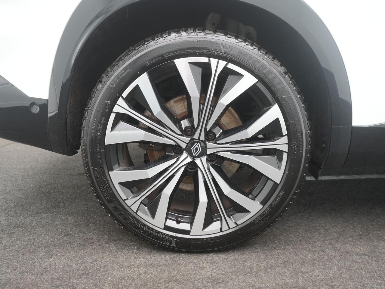 Renault Austral E-Tech Full Hybrid 200 Iconic - RIJKLAARPRIJS - All Seasonbanden - Adaptive Cruise Control - 360 Graden Camera - Panoramadak