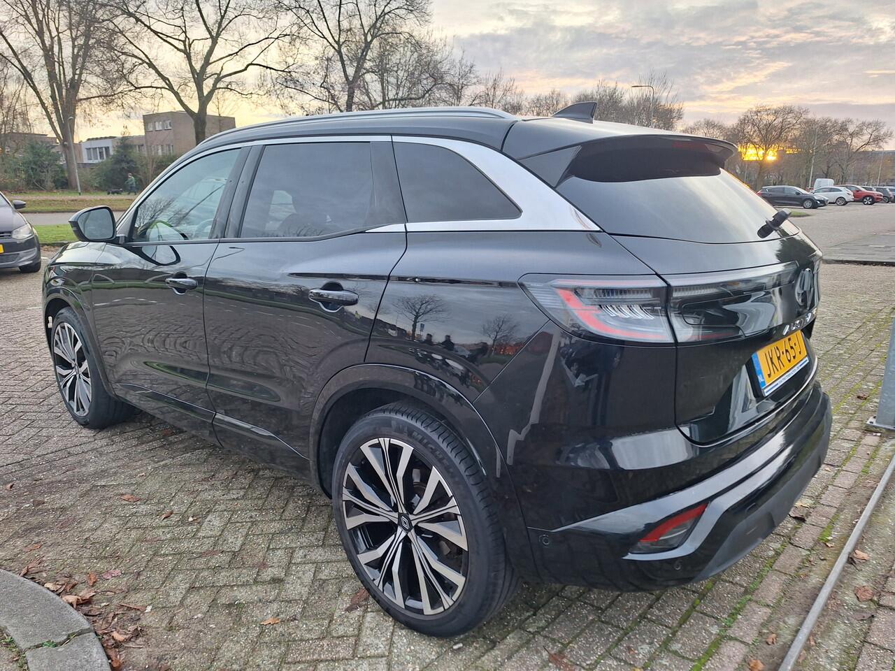 Renault Austral 1.2 E-Tech full hybrid 200 iconic esprit Alpine DAK/STOELEN ELEKTRISCH