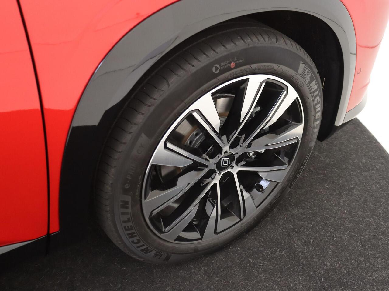 Renault Austral 1.2 E-Tech full hybrid 200 PK techno Automaat | Pack Look | Panoramadak | Navigatie | Android Auto | Apple Carplay