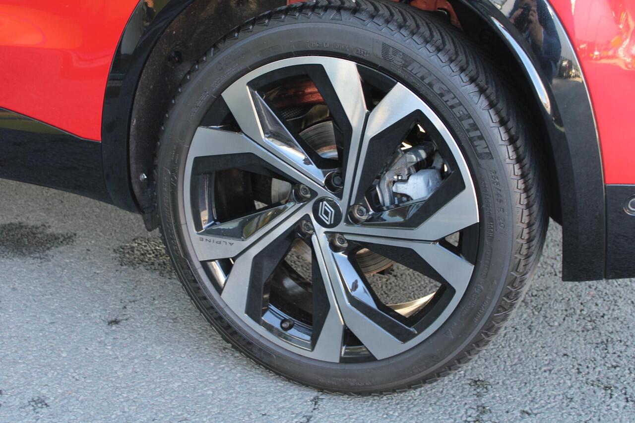 Renault Austral 1.2 E-Tech full hybrid 200 techno esprit Alpine | GARANTIE TOT 2031 | ONDERHOUDSCONTRACT | AFNEEMBARE TREKHAAK | PACK SAFETY | PACK DRIVING ASSIST