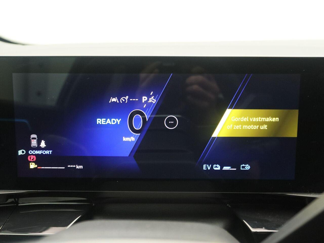 Renault Austral E-Tech full hybrid 200 Iconic esprit Alpine | 12" openR link multimedia Google integrated | Stoel+voorruitverwarming | Elektrische achterklep | Parkeersensoren rondom met 3d around view camera |