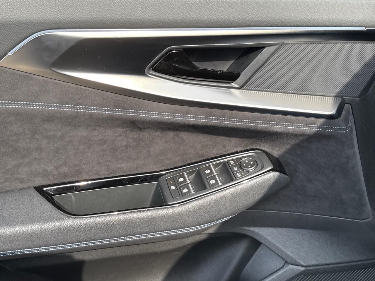 Renault Austral 1.3 mild hybrid 160 X-tronic techno esprit Alpine / CLIMATE / CAMERA / CRUISE / ELEKTR. ACHTERKLEP