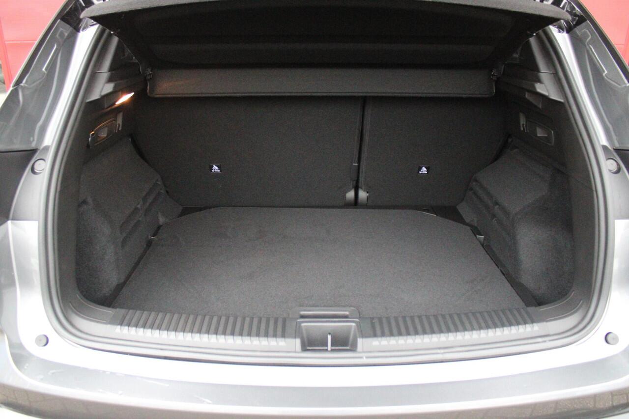 Renault Austral E-TECH FULL HYBRID 200PK ICONIC ESPIRIT ALPINE | | ELEKTRISCH BEDIENBARE VOORSTOELEN | PREMIUM HARMAN/KARDON AUDIO | MATRIX LED KOPLAMPEN | PARKEERSENSOREN VOOR + ACHTER | ELEKTRISCHE BEDIENBARE KOFFERKLEP | DODEHOEKDETECTIE | PANORAMADAK | KEYLESS ENTRY 