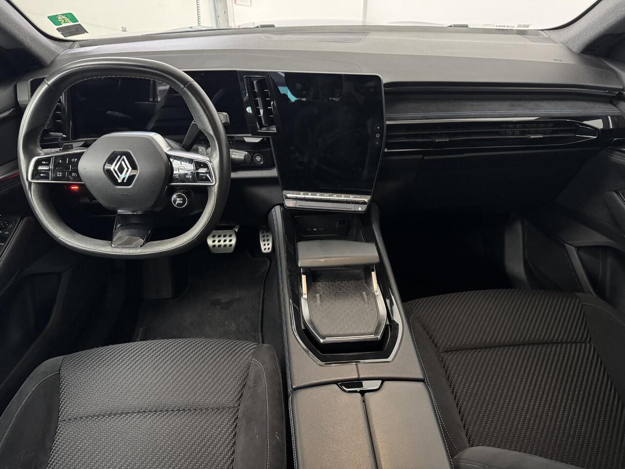 Renault Austral 1.2 E-Tech full hybrid 200 techno esprit Alpine | Navigatie | Trekhaak | All season | Camera | Elektrische achterklep |