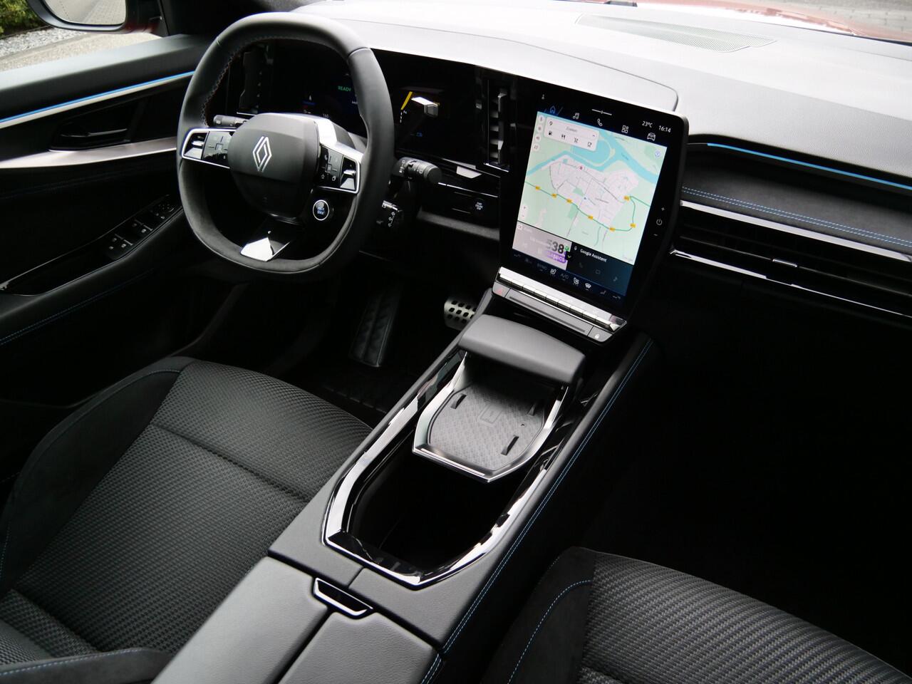 Renault Austral 1.2 200 Pk E-Tech full hybrid iconic esprit Alpine Automaat DAB / Apple Carplay / 20 inch / Camera