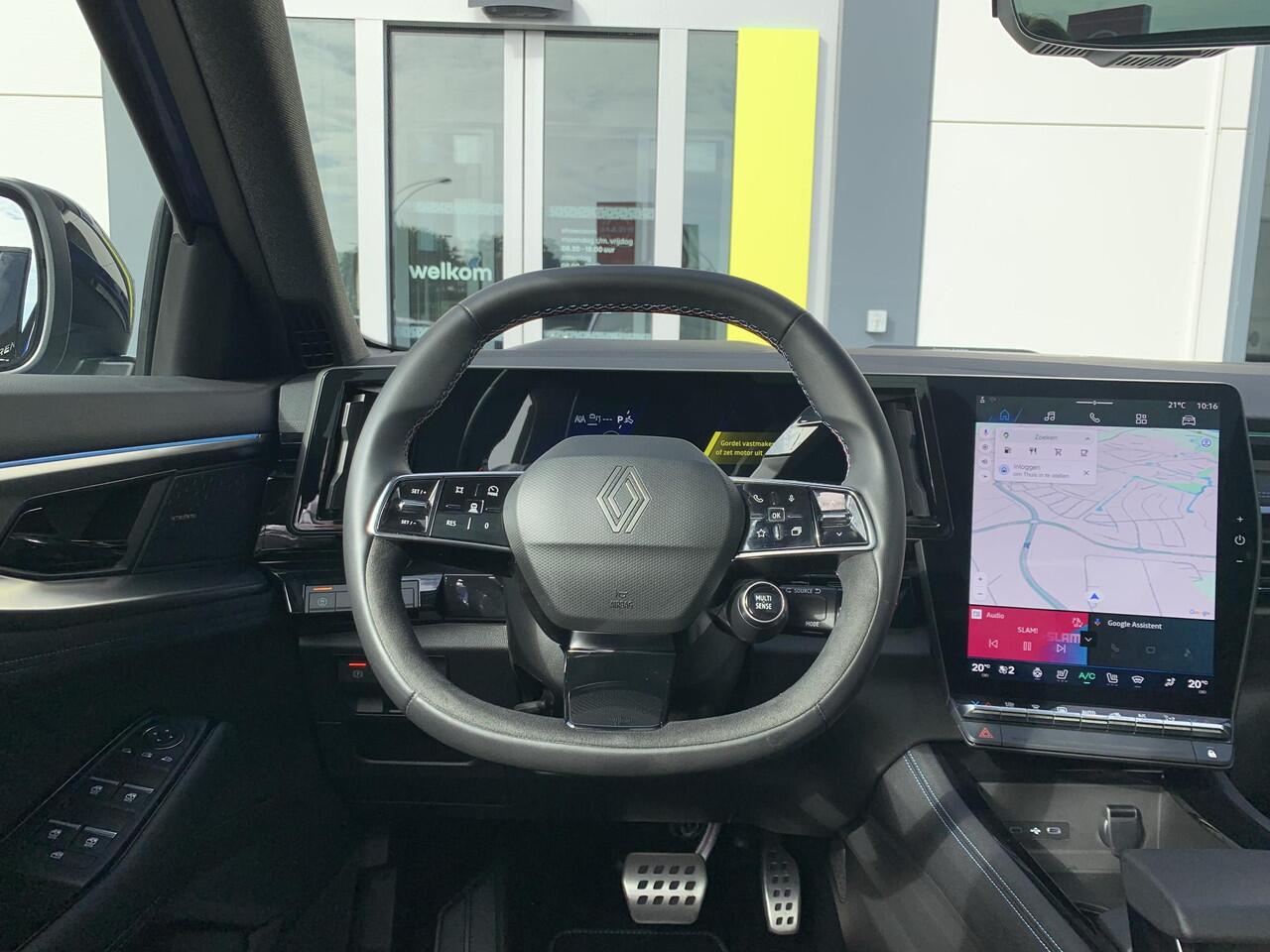 Renault Austral 1.2 E-Tech full hybrid 200 iconic esprit Alpine | Panoramisch glazen dak | Harman Kardon | 4CONTROL | Head-up display | Matrix LED | Trekhaak afneembaar