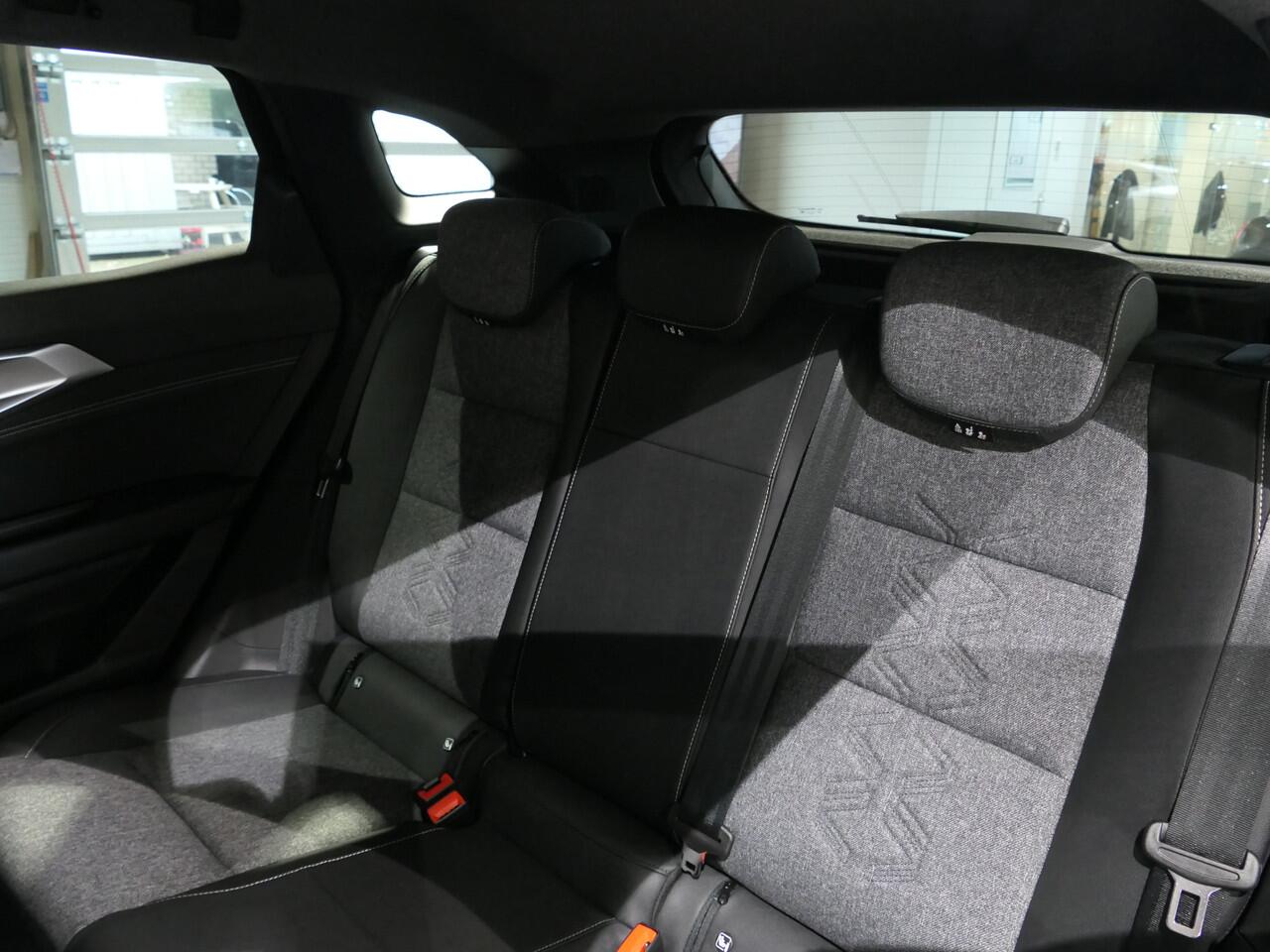 Renault Austral 1.3 mild hybrid 160 X-Tronic techno - Occasion Lease vanaf ¤619 p/m - *NIEUW* - Clima - adaptive cruise - dode hoek - draadloze telefoonlader