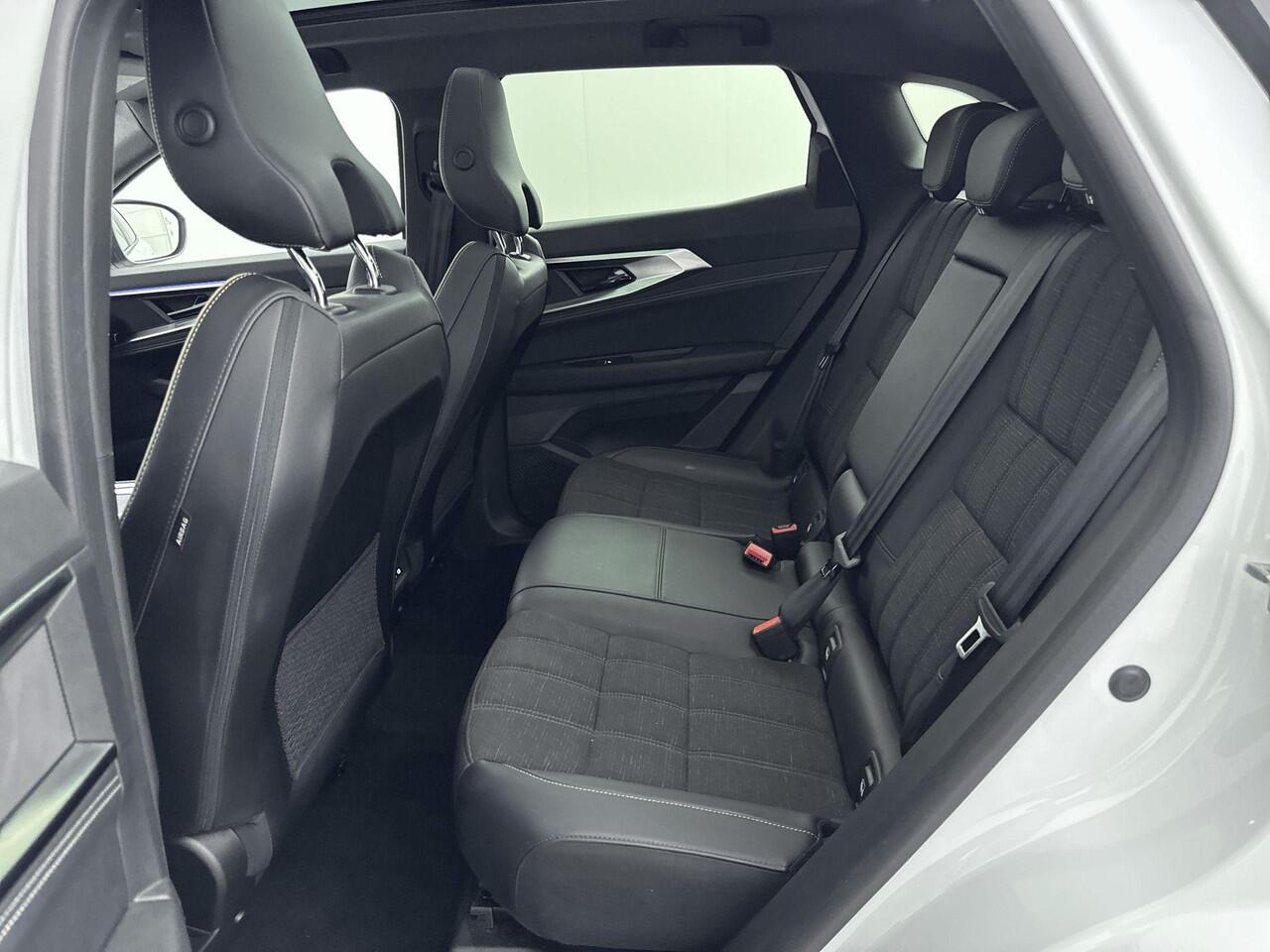 Renault Austral 1.2 E-Tech Full Hybrid Iconic 200PK | Google Navigatie | Adaptieve Cruise Control | 20'' Inch Lichtmetalen Velgen | Apple CarPlay & Android Auto