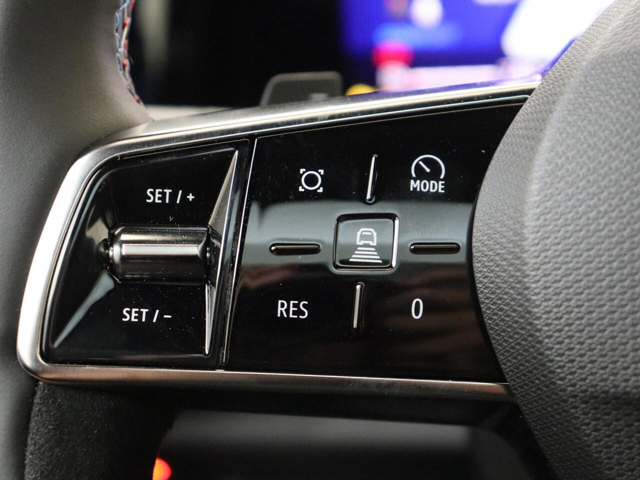 Renault Austral 1.2 E-Tech full hybrid 200 iconic esprit Alpine | Pack around view camera | Pack Light & Sound | Pack Vision | 4 Control |