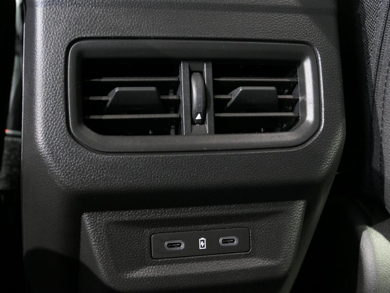 Renault Austral 1.3 mild hybrid 160 X-Tronic techno - Occasion Lease vanaf ¤619 p/m - *NIEUW* - Clima - adaptive cruise - dode hoek - draadloze telefoonlader