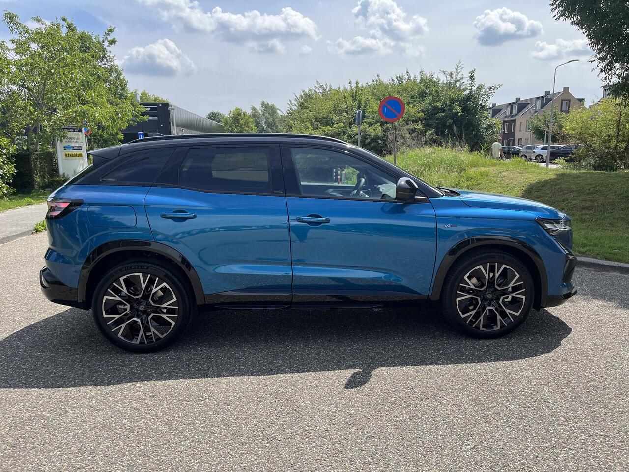 Renault Austral 1.2 E-Tech full hybrid 200 iconic esprit Alpine APPLE CARPLAY ANDROID AUTO / CRUISE CONTROLE / CLIMATE CONTROLE / PARKEERSENSOREN+CAMERA / GOOGLE BUILD IN.
