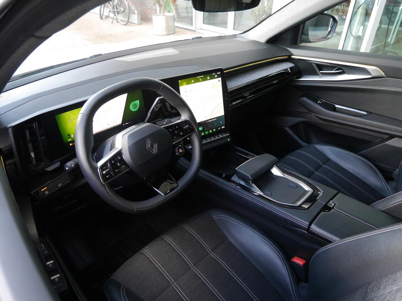 Renault Austral 1.2 mild hybrid 160 X-tronic techno esprit Alpine | Automaat | Navigatie | Extra getint glas | Lichtmetalen velgen | Cruise control | Achteruitrijcamera