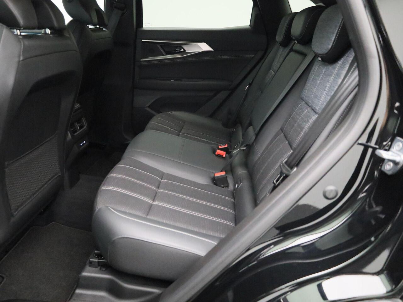 Renault Austral mild hybrid 160 techno | Pack Solid | Pack Safety | Camera | Adaptieve Cruise Control | LED Pure Vision | Draadloze Smartphonelader | Android Automotive | Keyless | Privacy Glass | Trekhaak 1800KG Trekgewicht |