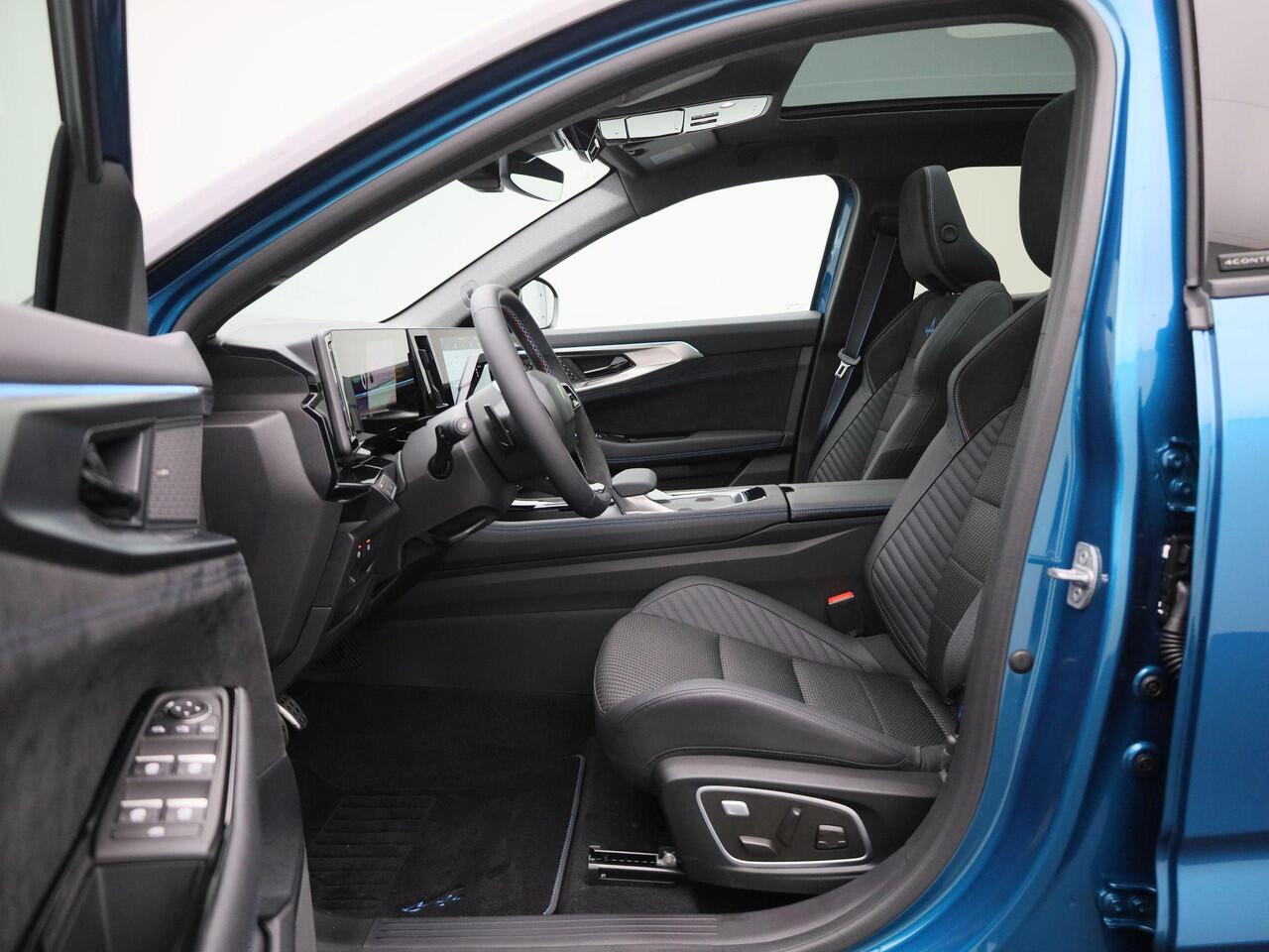 Renault Austral 1.2 E-Tech full hybrid 200 iconic esprit Alpine | 4Control | Panoramadak | Harman Kardon Audio | Matrix LED | Head-up Display | Elektr. Stoelen incl. Geheugen | 360 graden camera | Elektr. Achterklep | Active Driver Assist | Blind Spot Warning | Stoel- & 