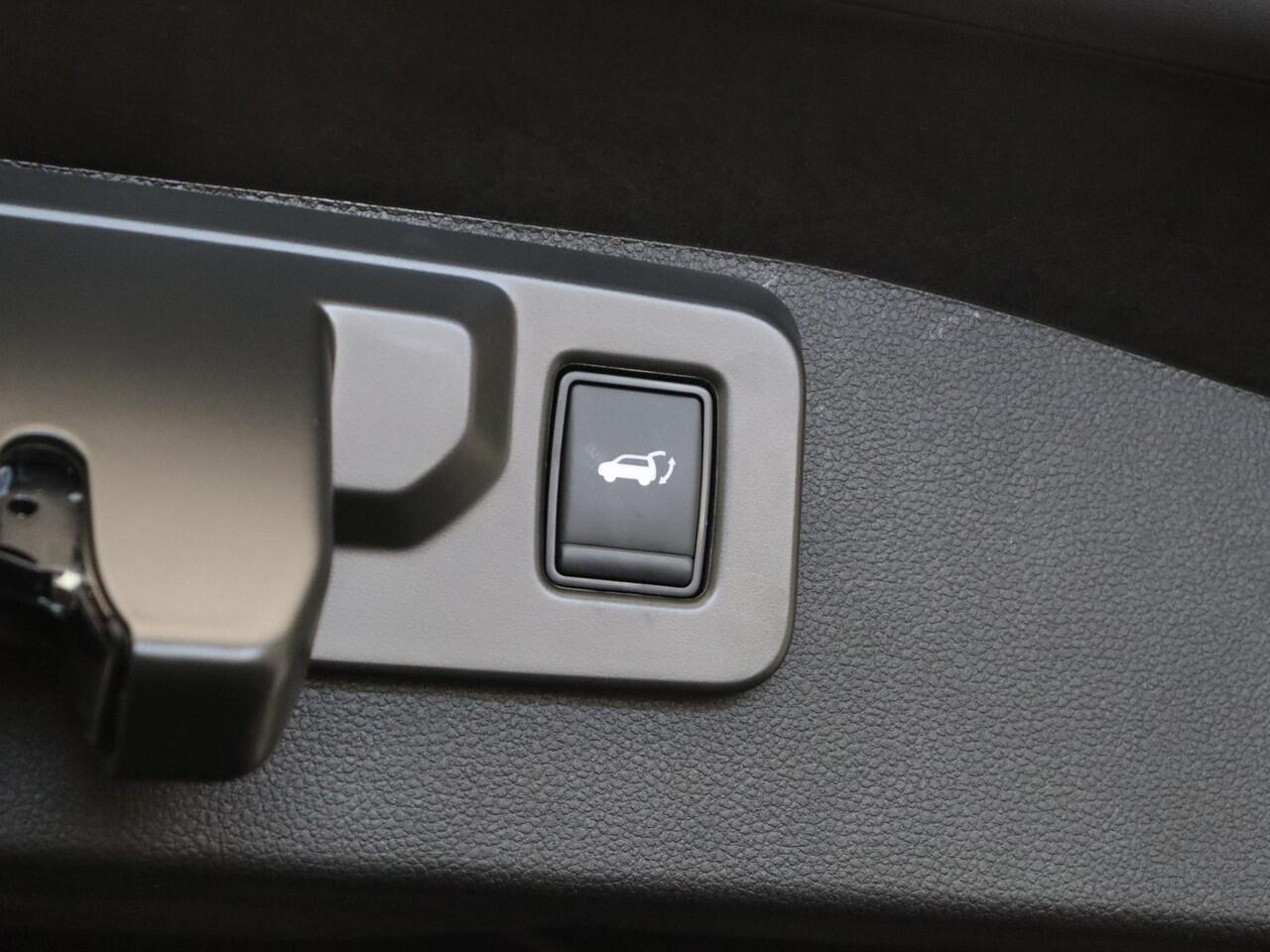 Renault Austral E-Tech full hybrid 200pk iconic esprit Alpine | Harman kardon | Panoramisch vast glazen dak | 360 graden camera | Afneembare Trekhaak |