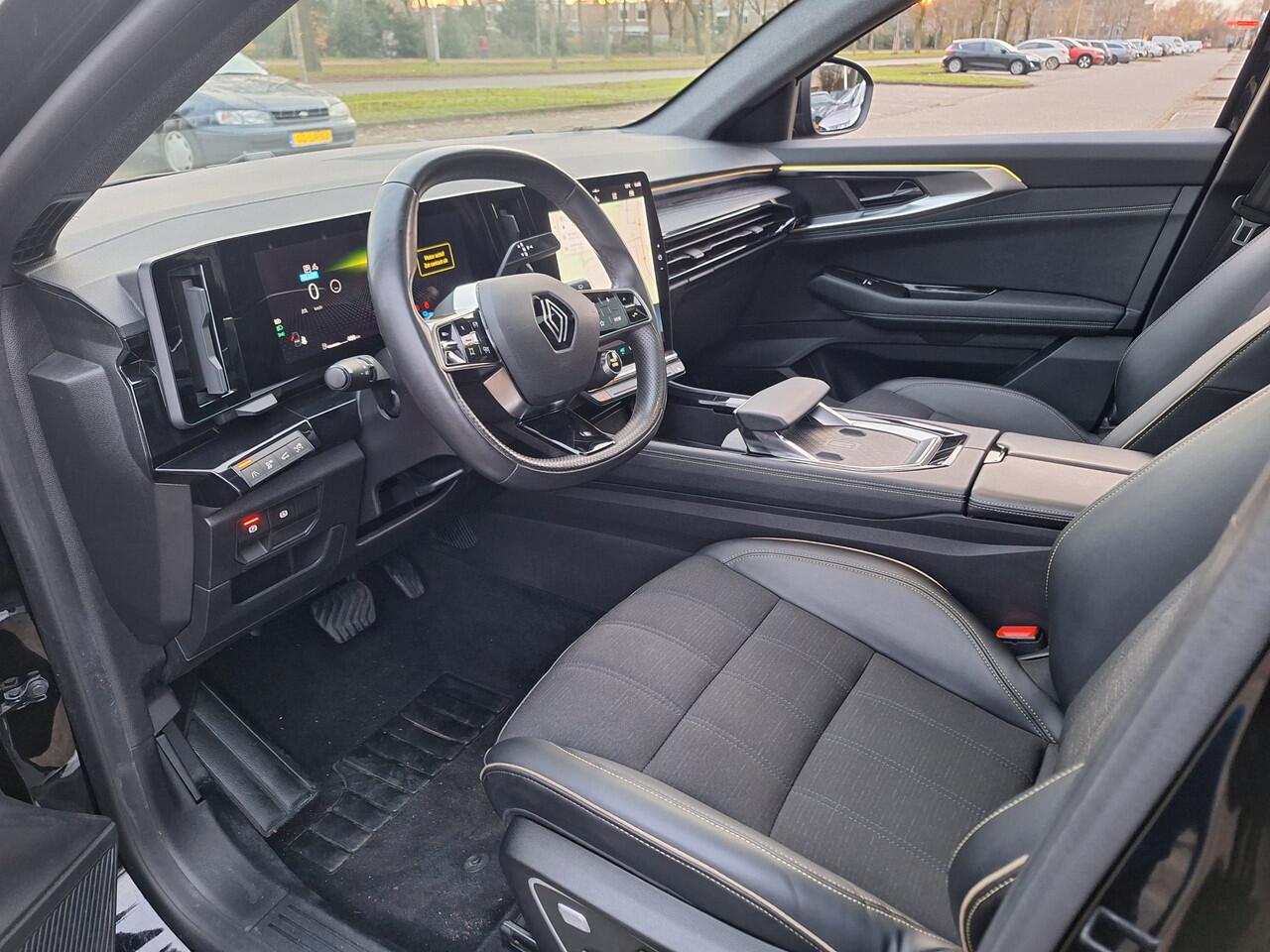 Renault Austral 1.2 E-Tech full hybrid 200 iconic esprit Alpine DAK/STOELEN ELEKTRISCH