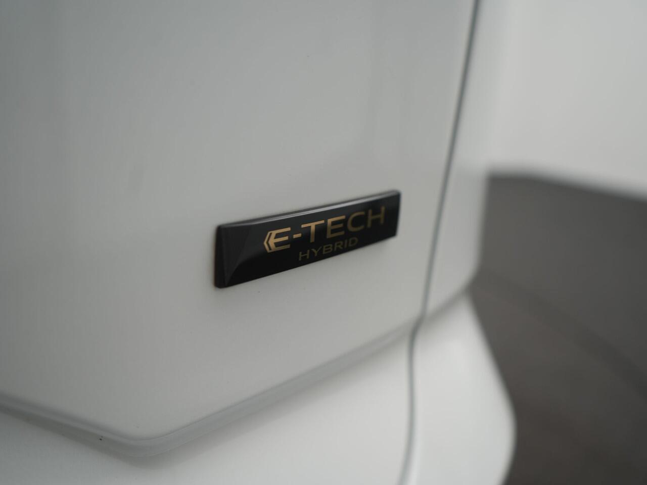 Renault Austral E-Tech Full Hybrid 200 Iconic - RIJKLAARPRIJS - All Seasonbanden - Adaptive Cruise Control - 360 Graden Camera - Panoramadak