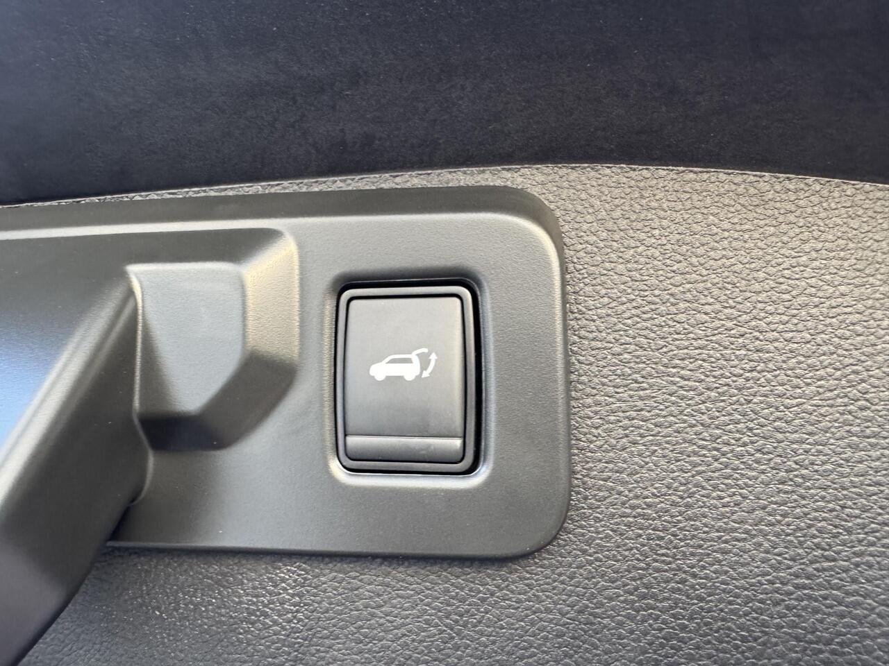 Renault Austral 1.3 160pk Techno+Panodak! 1.800kg trekgewicht!!