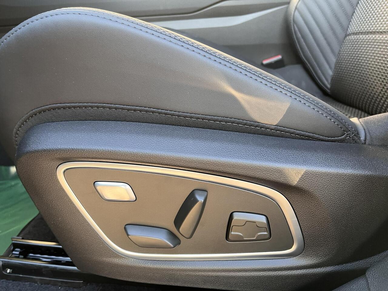 Renault Austral 1.2 E-Tech full hybrid 200 iconic esprit Alpine