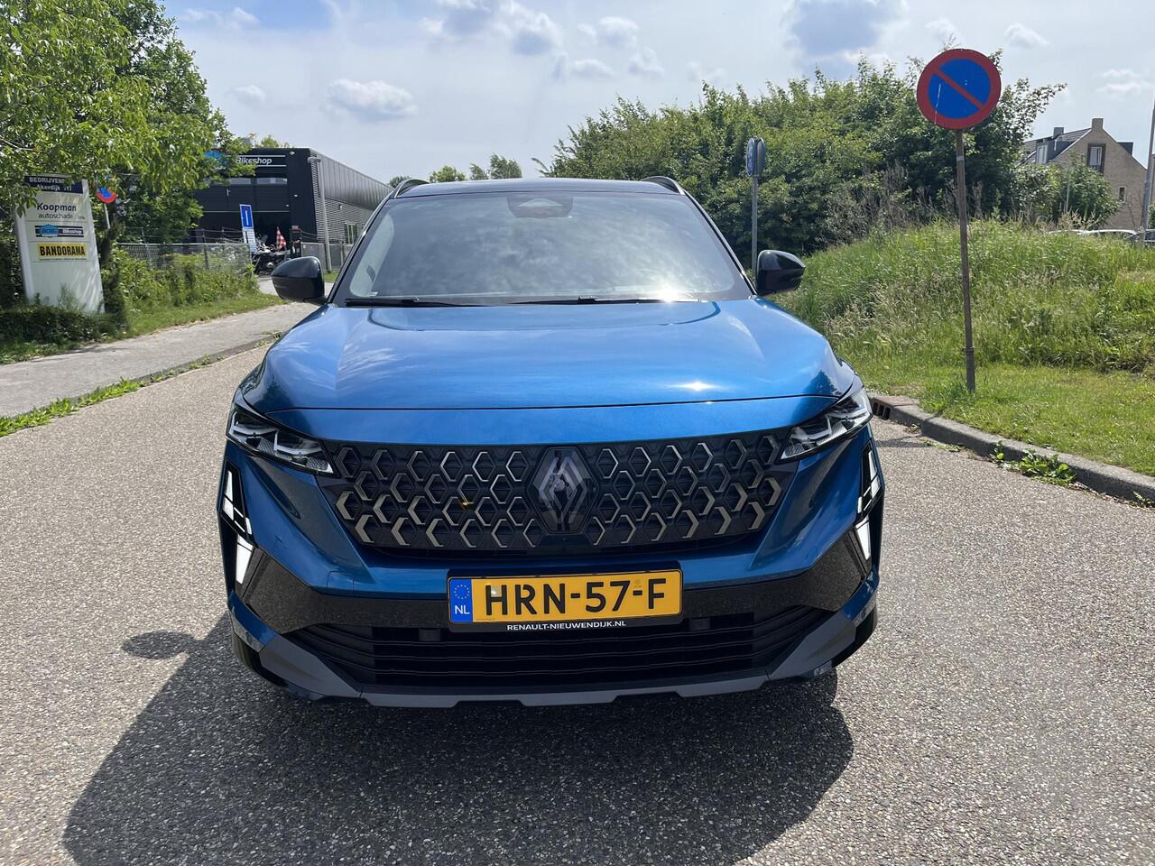 Renault Austral 1.2 E-Tech full hybrid 200 iconic esprit Alpine APPLE CARPLAY ANDROID AUTO / CRUISE CONTROLE / CLIMATE CONTROLE / PARKEERSENSOREN+CAMERA / GOOGLE BUILD IN.