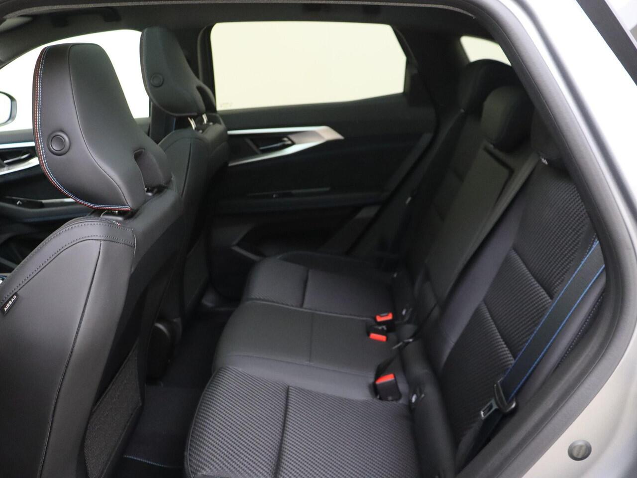 Renault Austral 1.2 E-Tech full hybrid 200 iconic esprit Alpine | Pack around view camera | Pack Light & Sound | Pack Vision | 4 Control |