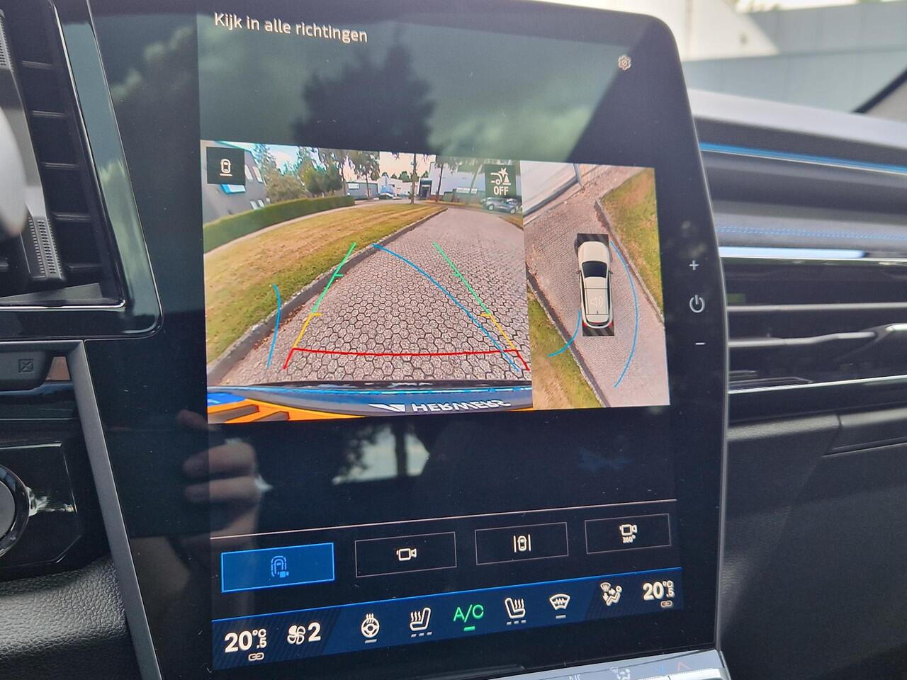 Renault Austral E-Tech full hybrid 200 iconic esprit Alpine / Harman Kardon Audio / Elektrische Stoelen met Geheugen / Panoramdak / Head-up Display / Elektrische Achterklep / Stoel & Stuurverwarming / Voorruitverwarming / 360 Graden Camera / Google Navigatie /