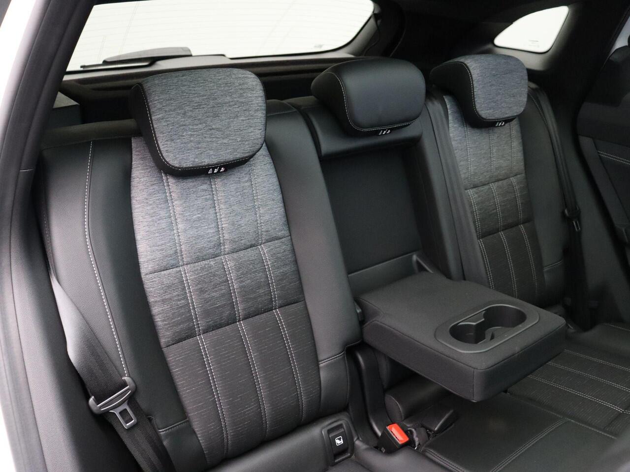 Renault Austral E-Tech full hybrid 200pk techno | 1500KG Trekgewicht | glazen dak | Blind-spot.