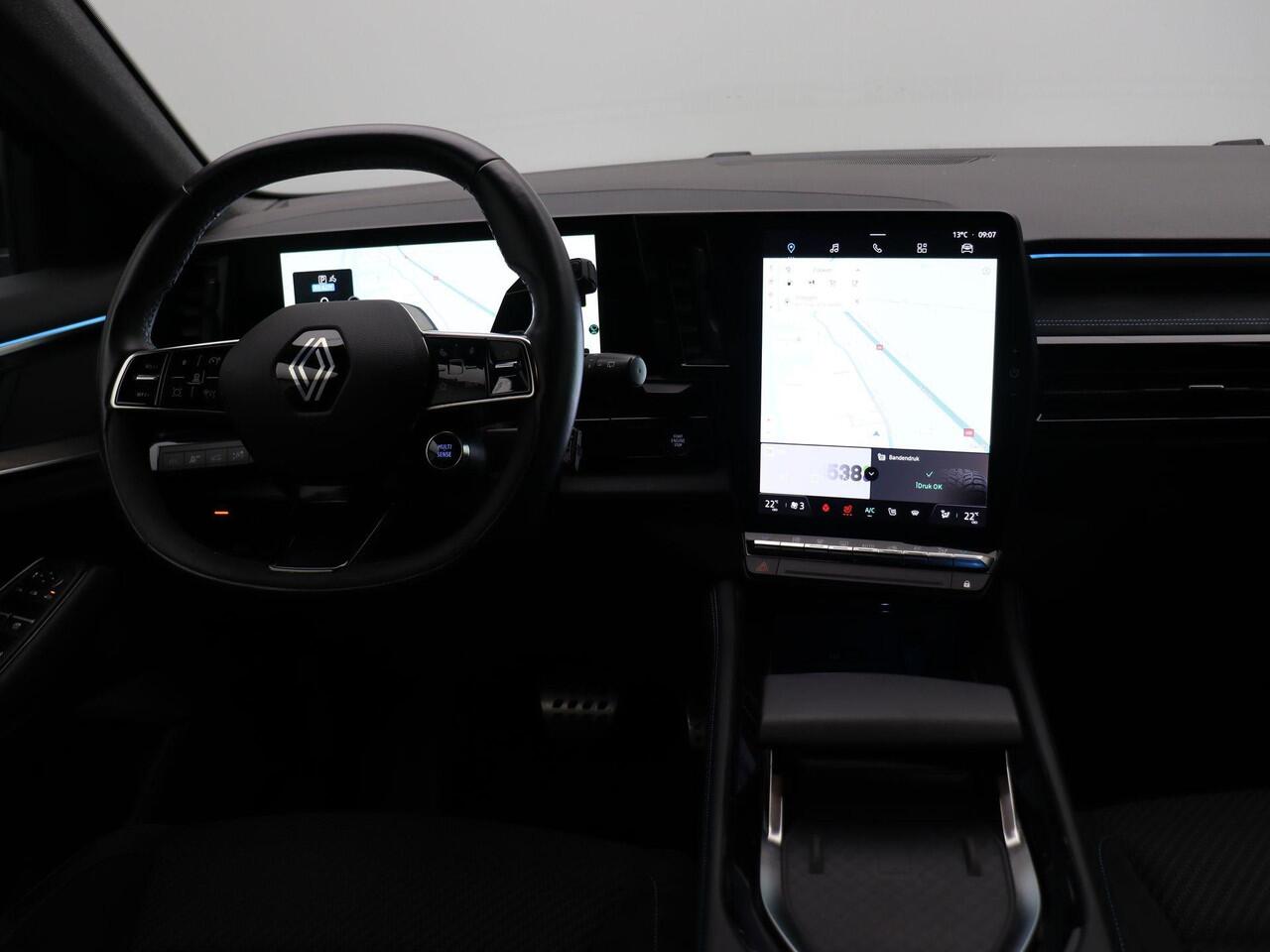 Renault Austral E-Tech full hybrid 200pk iconic esprit Alpine | 1500KG Trekgewicht | Keyless | Stoel en stuurwielverwarming | 360 camera | Elektr.best.stoel |