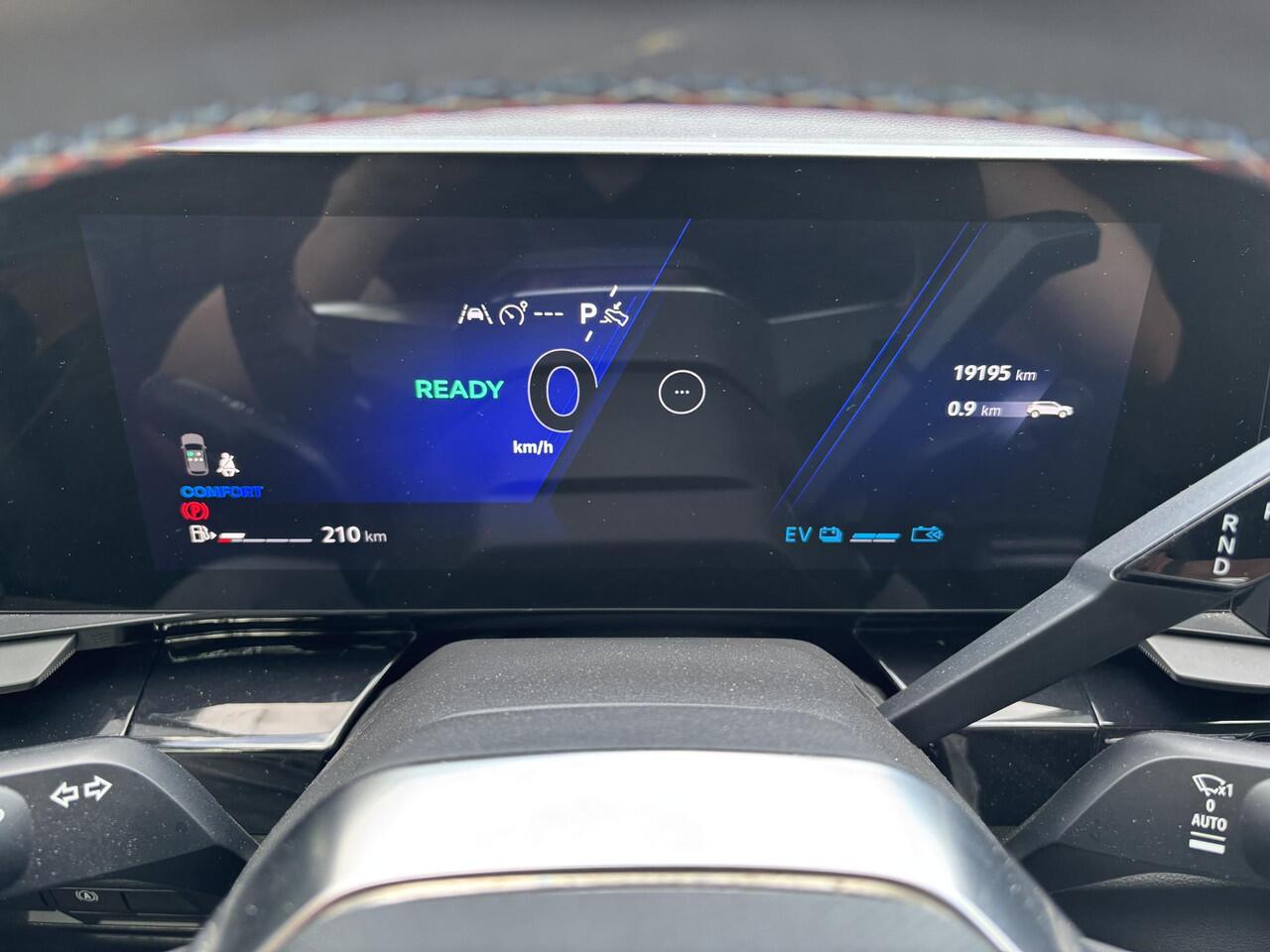 Renault Austral 1.2 E-Tech full hybrid 200 techno esprit Alpine | Navigatie | Achteruitrijcamera | Elektrisch verstelbare stoelen | Cruise control adaptief |