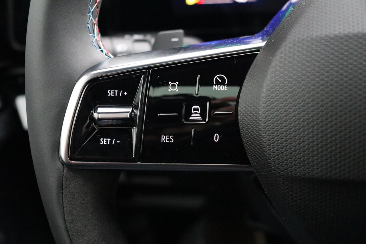 Renault Austral 1.2 E-Tech full hybrid 200 iconic esprit Alpine HEV | Adap. Cruise | Stoel-/Stuurverwarming | 360 Camera | Elek. Stoelen