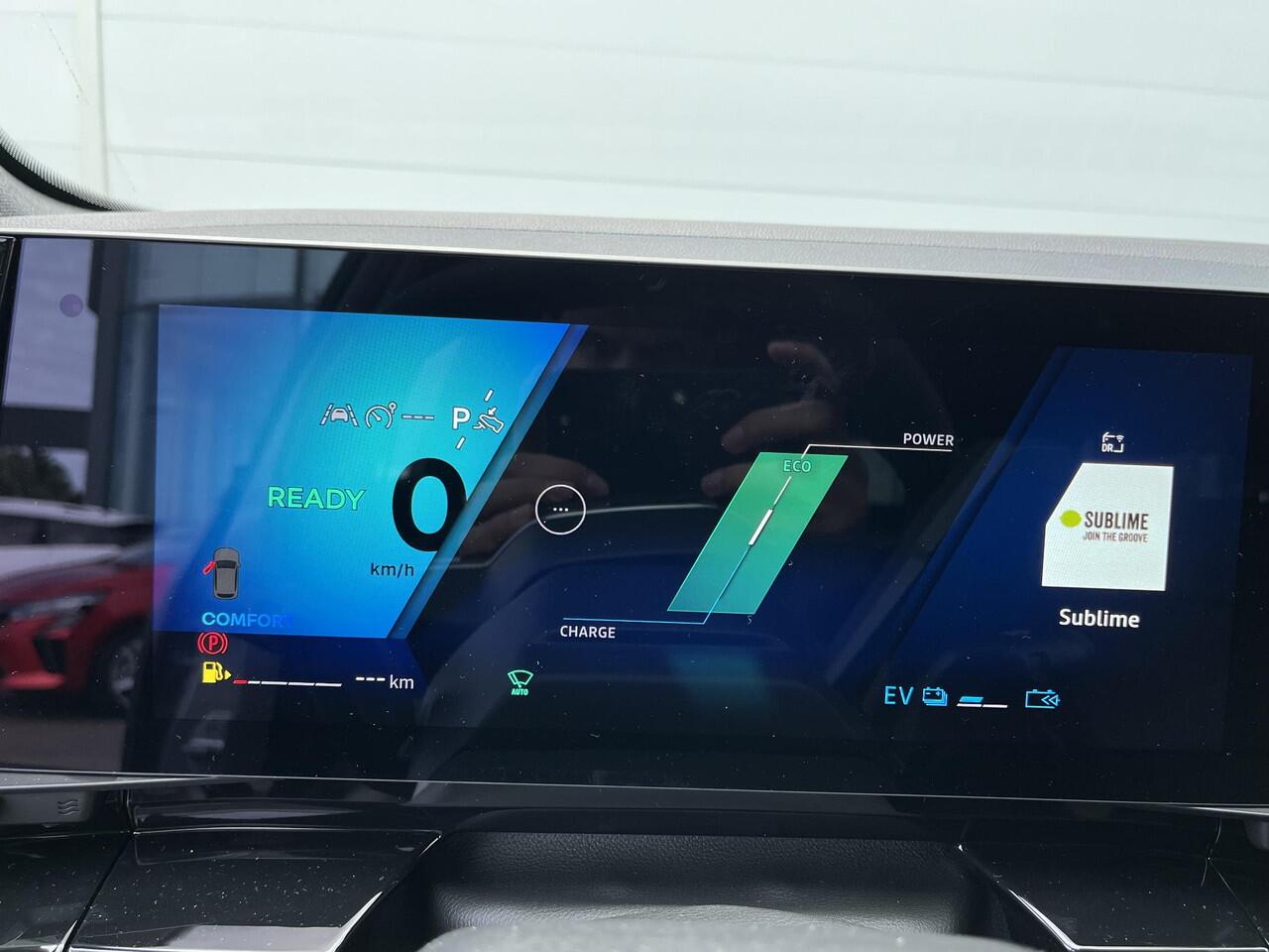 Renault Austral 1.2 E-Tech full hybrid 200 techno | Direct uit voorraad leverbaar! | All-season banden & Pack Look | Camera