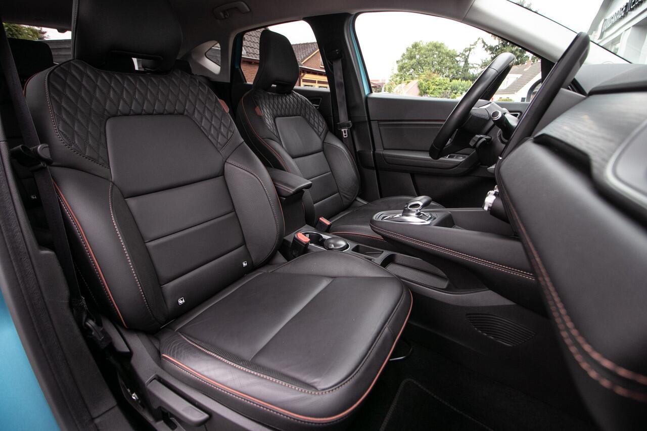 Renault CAPTUR 1.6 E-Tech Plug-in Hybrid 160 Initiale Paris Leer | Ad. Cruise | Stoelverw. | Elect. stoel | 360 cam | Nav | BOSE