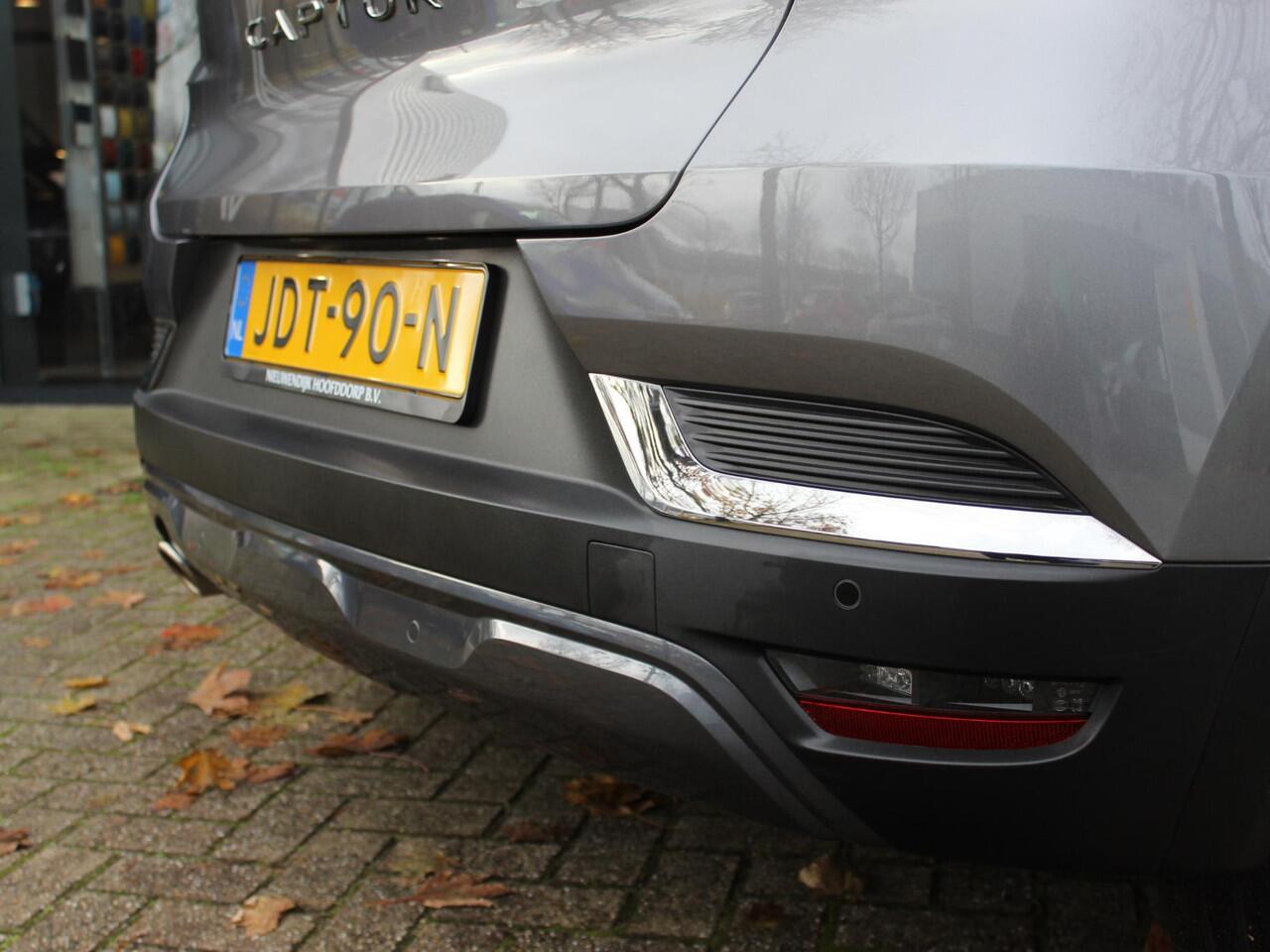 Renault CAPTUR 1.3 TCe 140 Initiale Paris AUTOMAAT / PANO / BOSE / LEDER / 10,25'' DASH / 9,3'' NAVI / ADAPT. CRUISE / CAMERA / CLIMATE / STOELV. / STUURV. / VOORRUITV. / KEYLESS / 18'' LMV