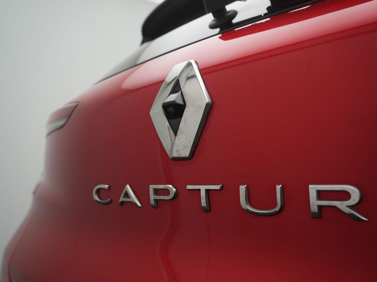 Renault CAPTUR TCe 100 Intens - RIJKLAARPRIJS - Achteruitrijcamera - Cruise Control - Trekhaak