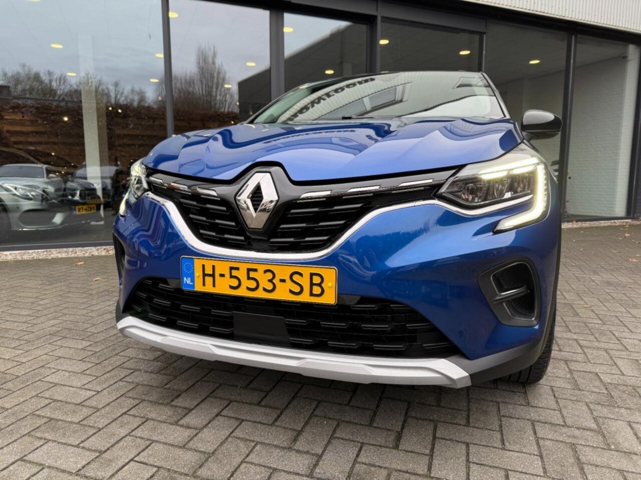 Renault CAPTUR 1.0 TCE Intens,LED,Keyless,Lane Ass.,Clima,Trekhk afn,Navi,Cruise