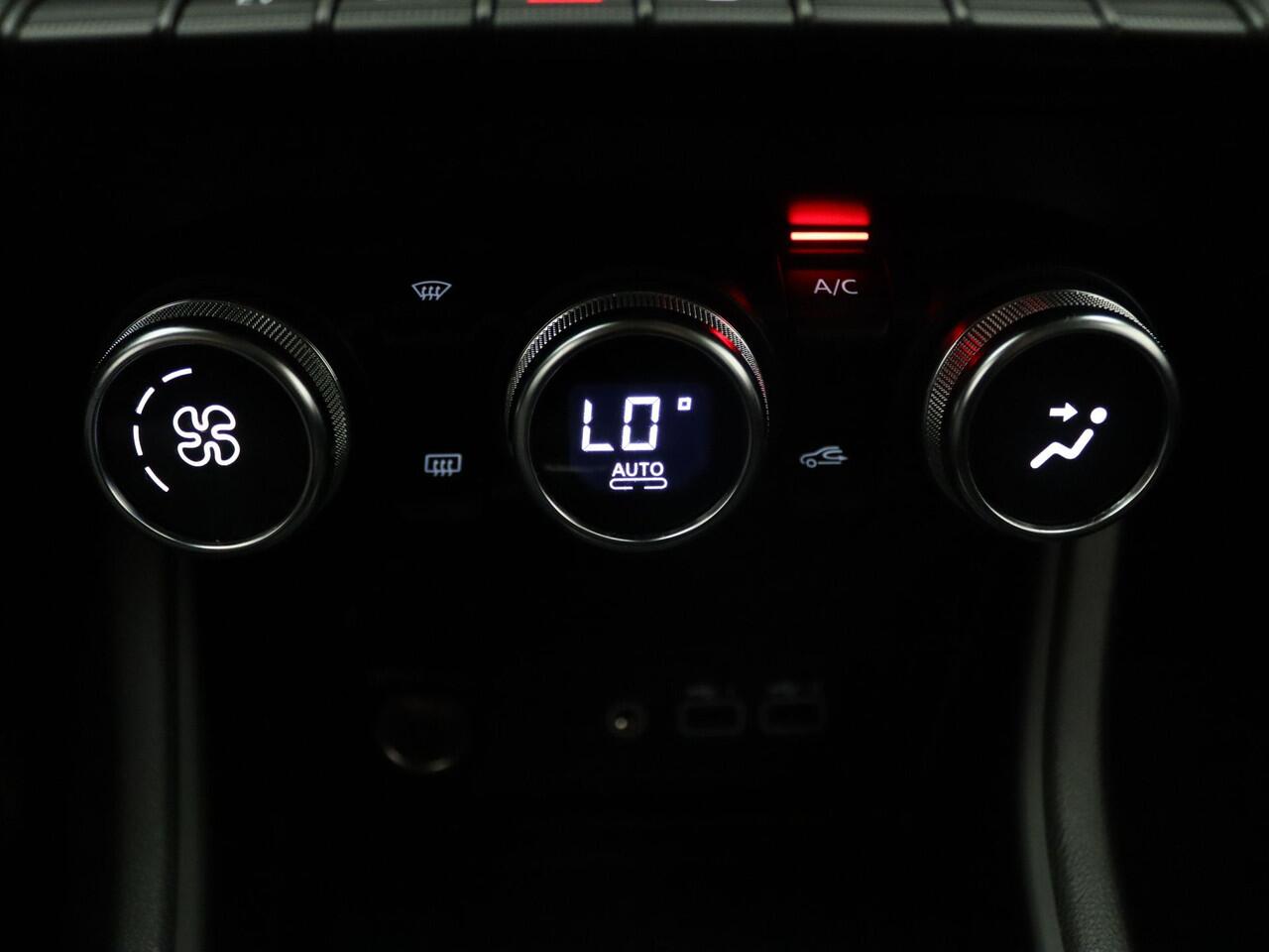 Renault CAPTUR E-Tech Hybrid 145pk evolution Camera | Cruise | Navi | Parkeersens. v+a