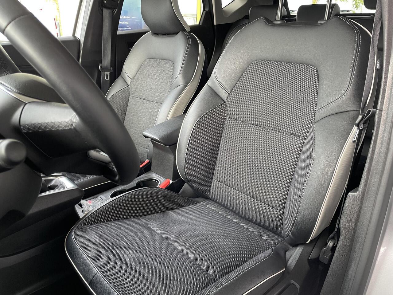 Renault CAPTUR 1.0 TCe 90 Intens ELECTRISCHE RAMEN / NAVIGATIE / AIRCONDITIONING / CRUISECONTROL / AUTOMATISCHE HANDREM / SPORTWIELEN / LANE DEPARTURE / ELECTRISCHE RAMEN / PARKEERSENSOREN