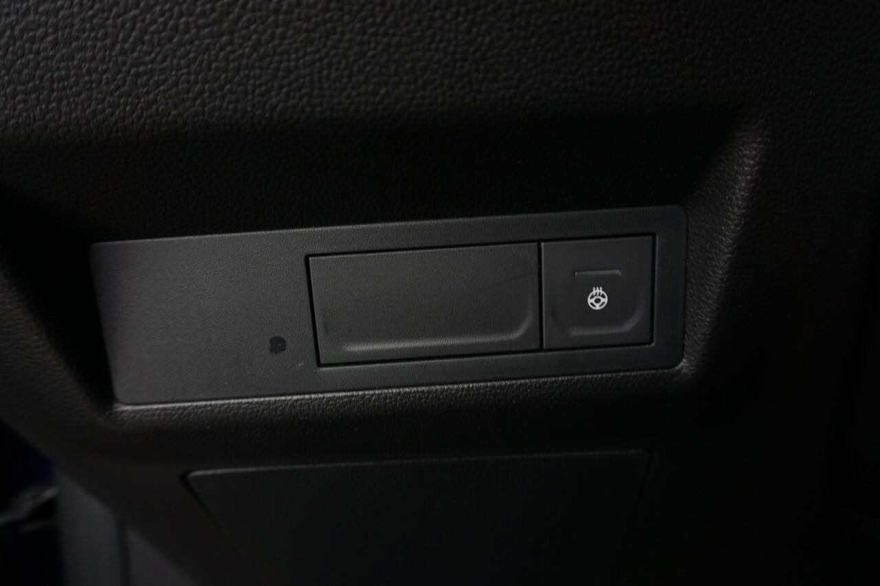 Renault CAPTUR 1.6 E-Tech Plug-in Hybrid 160 Initiale Paris Trekhaak | 360° Camera | Stoelverw. * All in prijs *