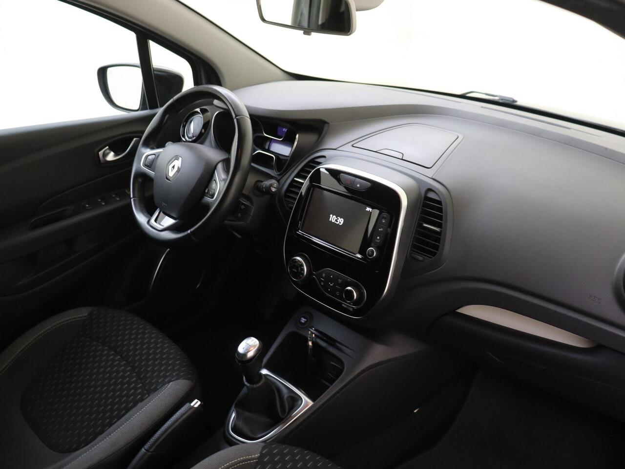 Renault CAPTUR 0.9 TCe Intens TREKHAAK 1200 kg | Navigatie | Parkeersensoren voor & Achter | Privacy Glass |