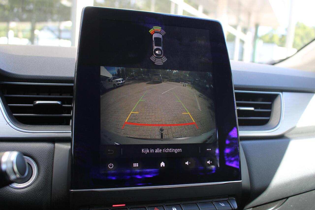 Renault CAPTUR 1.3 TCe 155 Intens | Navigatiesysteem | Trekhaak | Dodehoekwaarschuwing| Adaptive Cruisecontrol | Apple/Android Auto | Stoelverwarming | Climatecontrol